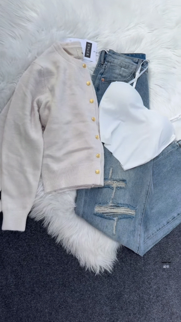 💙 Enfir Pop: Gold-Button Cardigan & Distressed Denim Set