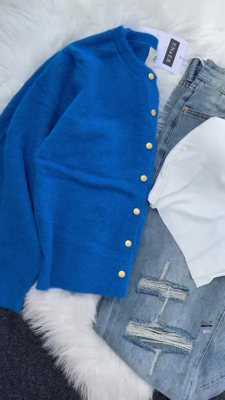 💙 Enfir Pop: Gold-Button Cardigan & Distressed Denim Set - Image 3