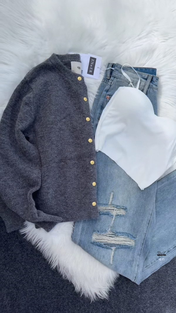 💙 Enfir Pop: Gold-Button Cardigan & Distressed Denim Set