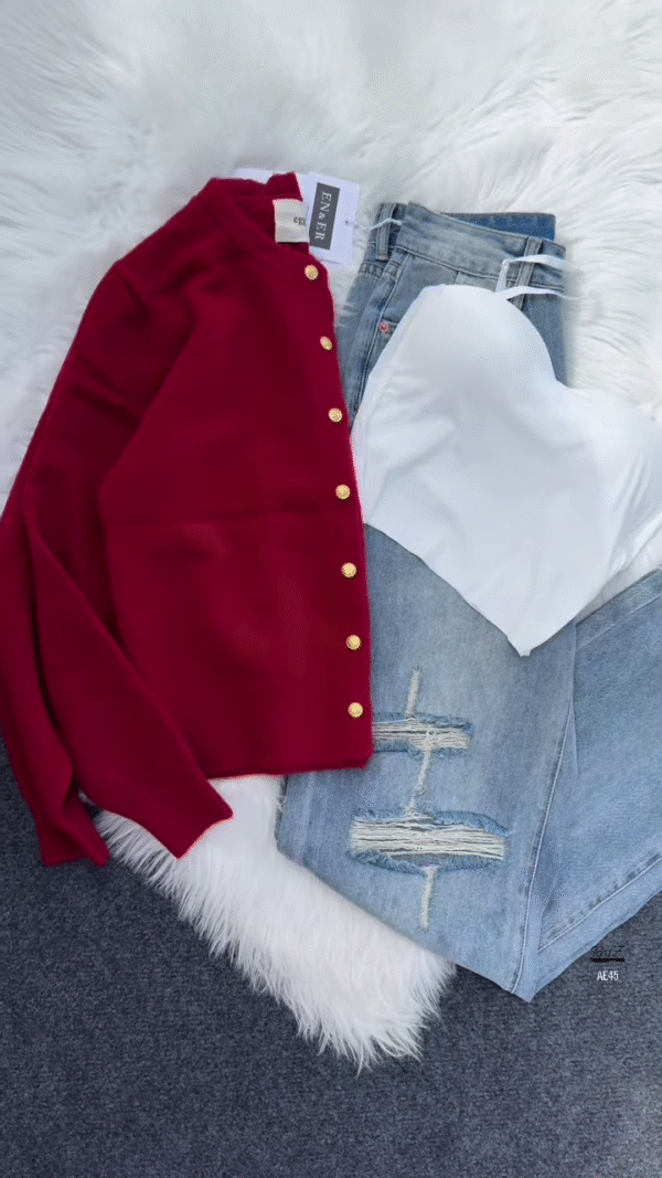 💙 Enfir Pop: Gold-Button Cardigan & Distressed Denim Set