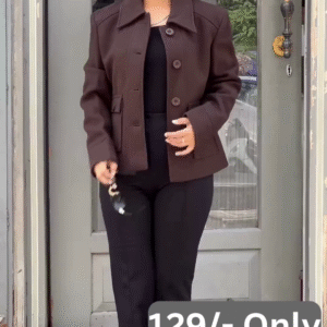 Metro Ease: Brown Jacket & Monochrome Base Ensemble - Image 6