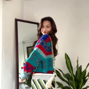 🧶 Bold & Cozy – The Ultimate Cardigan Season Essential 🍂❄️ - Image 3