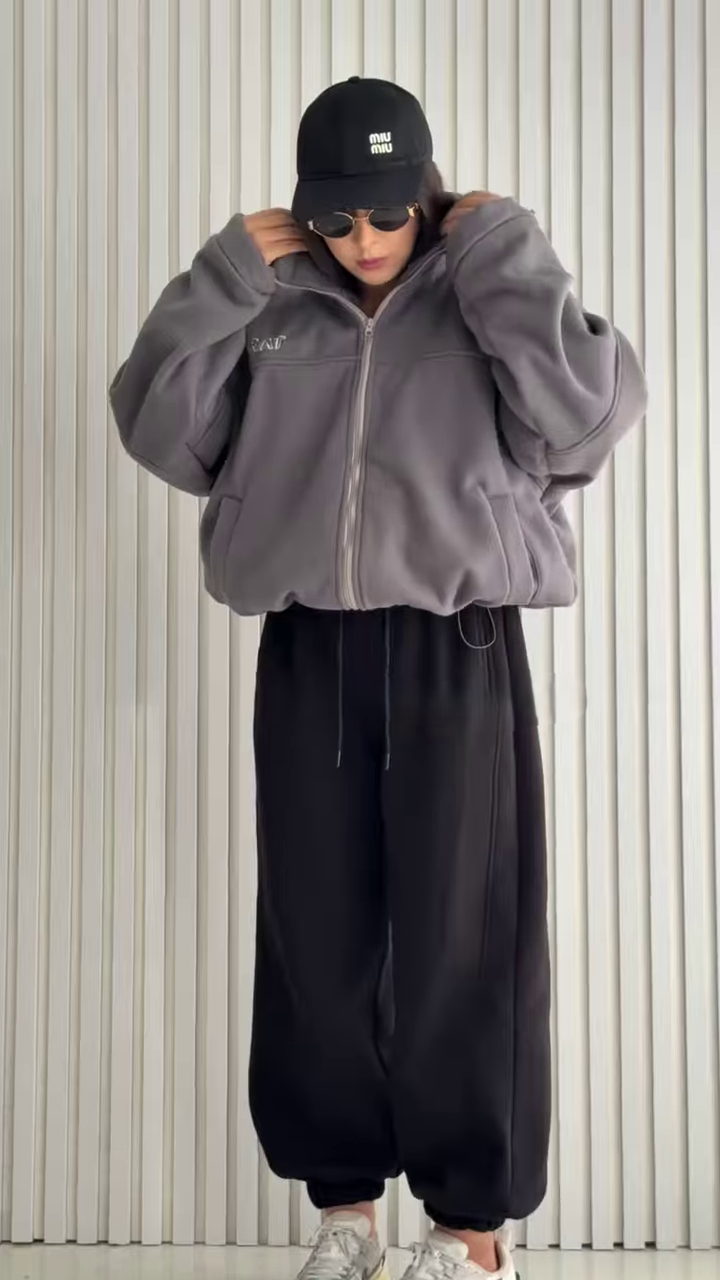 🖤 Effortless Streetwear Vibes – Gray & Black Luxe Comfort Set ⚡👟 - Image 1