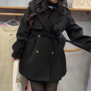 🍷 Elegance in Motion – The Classic Green & Black Ensemble 🌿🖤 - Image 2