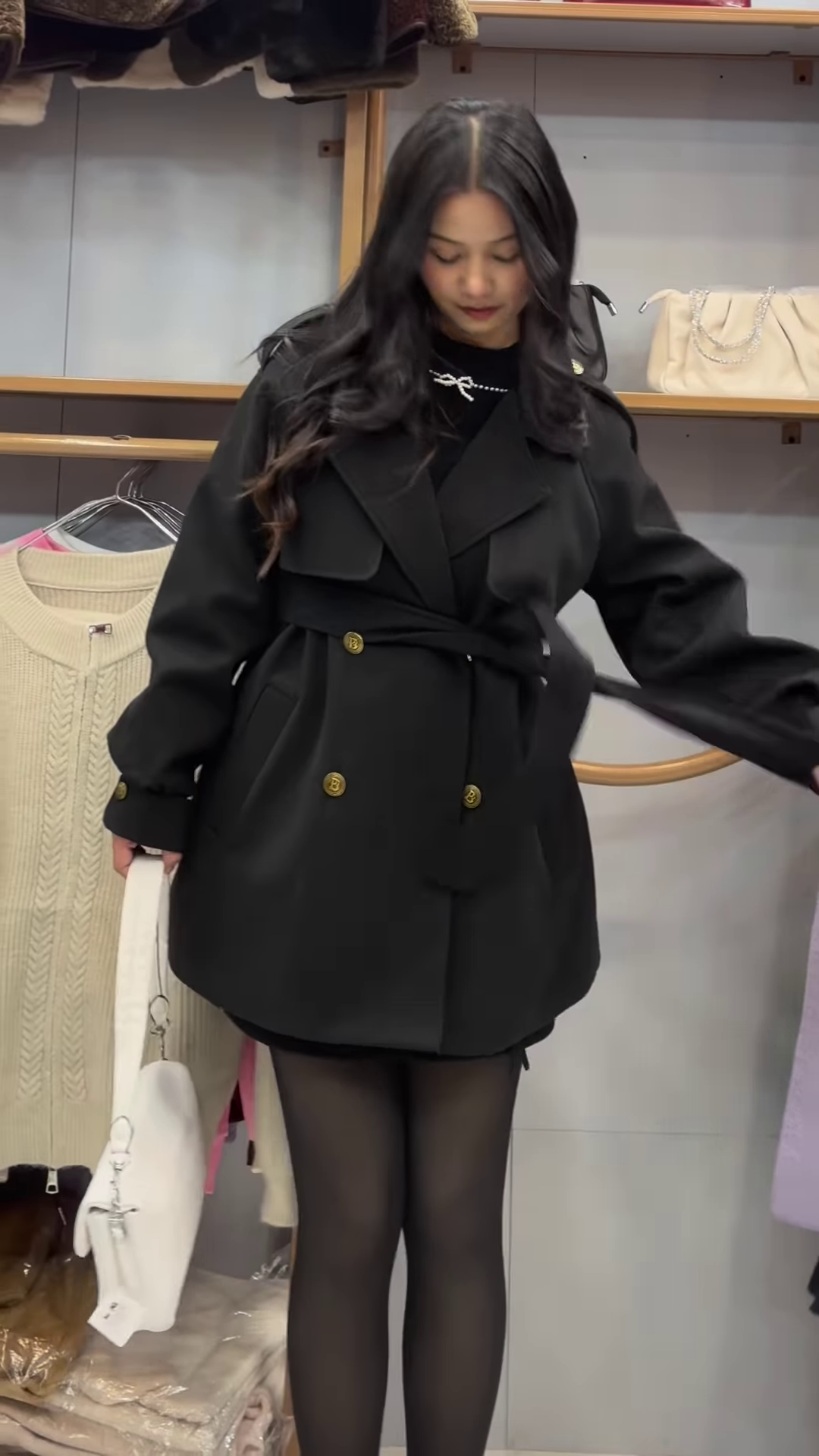 🍷 Elegance in Motion – The Classic Green & Black Ensemble 🌿🖤 - Image 2