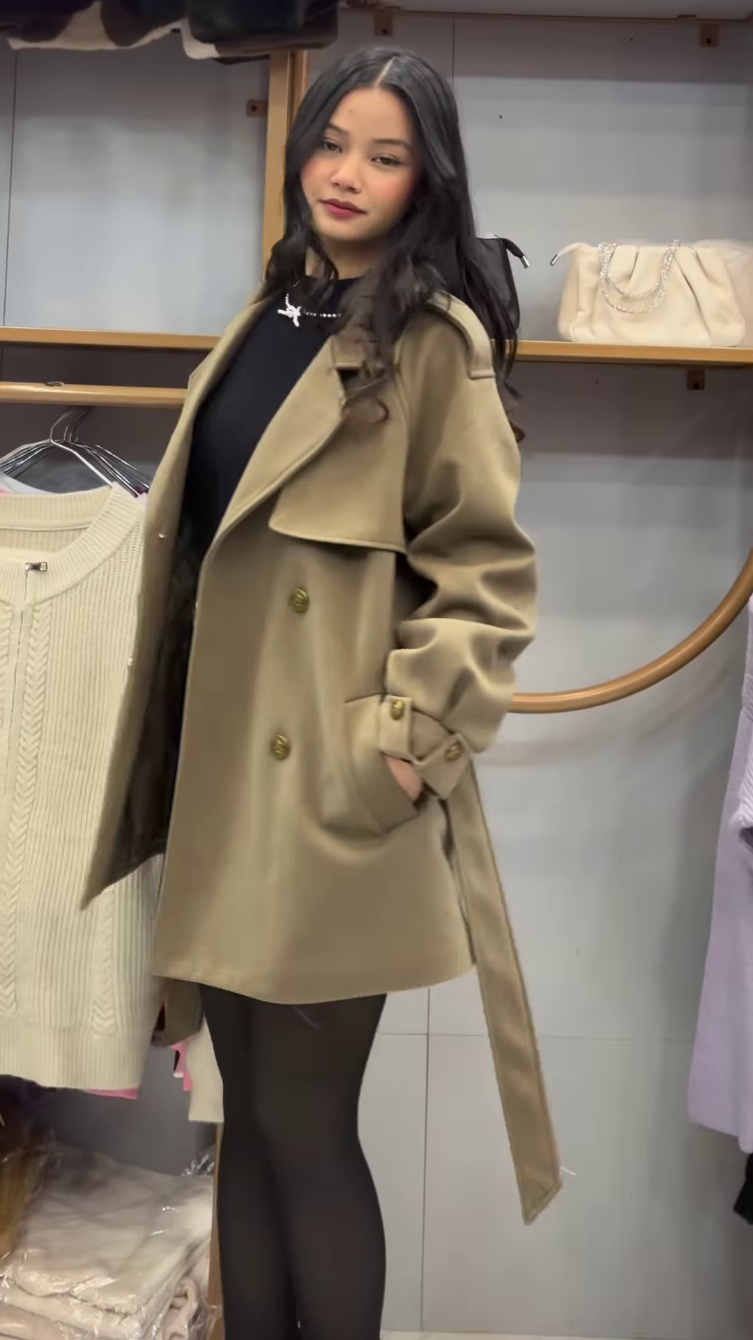 🍷 Elegance in Motion – The Classic Green & Black Ensemble 🌿🖤 - Image 6