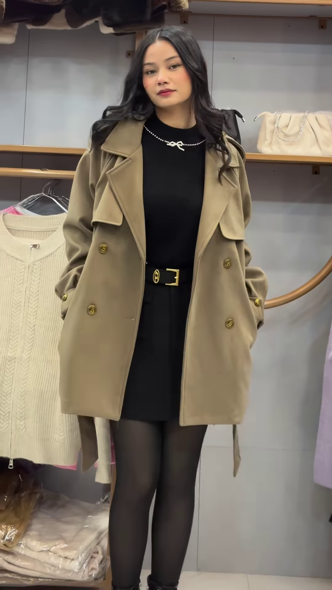 🍷 Elegance in Motion – The Classic Green & Black Ensemble 🌿🖤 - Image 1