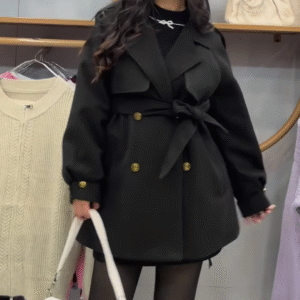 🍷 Elegance in Motion – The Classic Green & Black Ensemble 🌿🖤 - Image 3