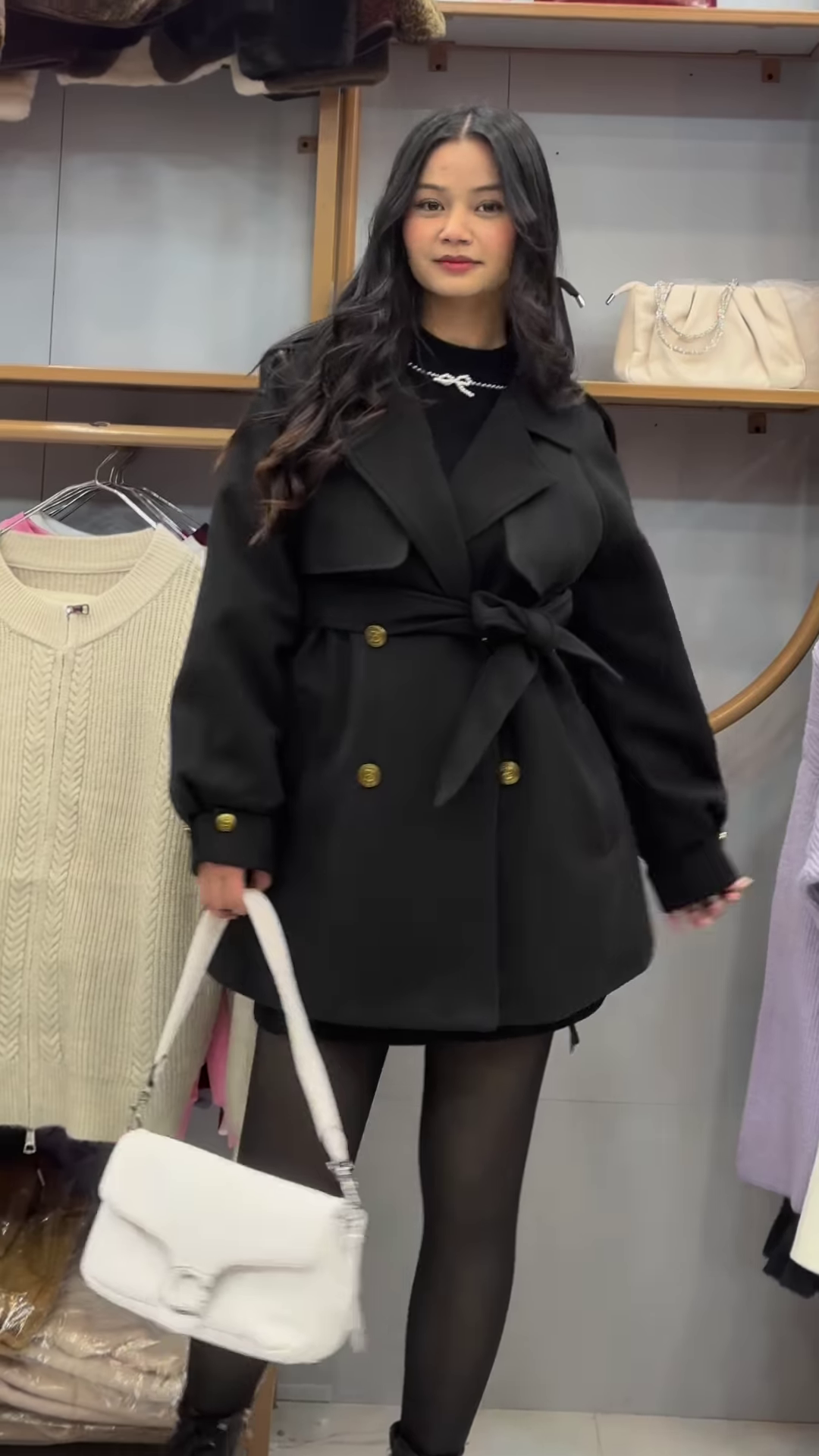 🍷 Elegance in Motion – The Classic Green & Black Ensemble 🌿🖤 - Image 3