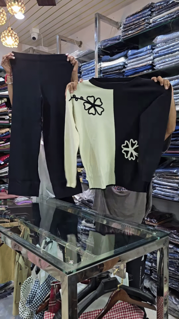 π Cozy Chic Floral Co-Ord Set β Brown & Black Elegance πΈβ¨