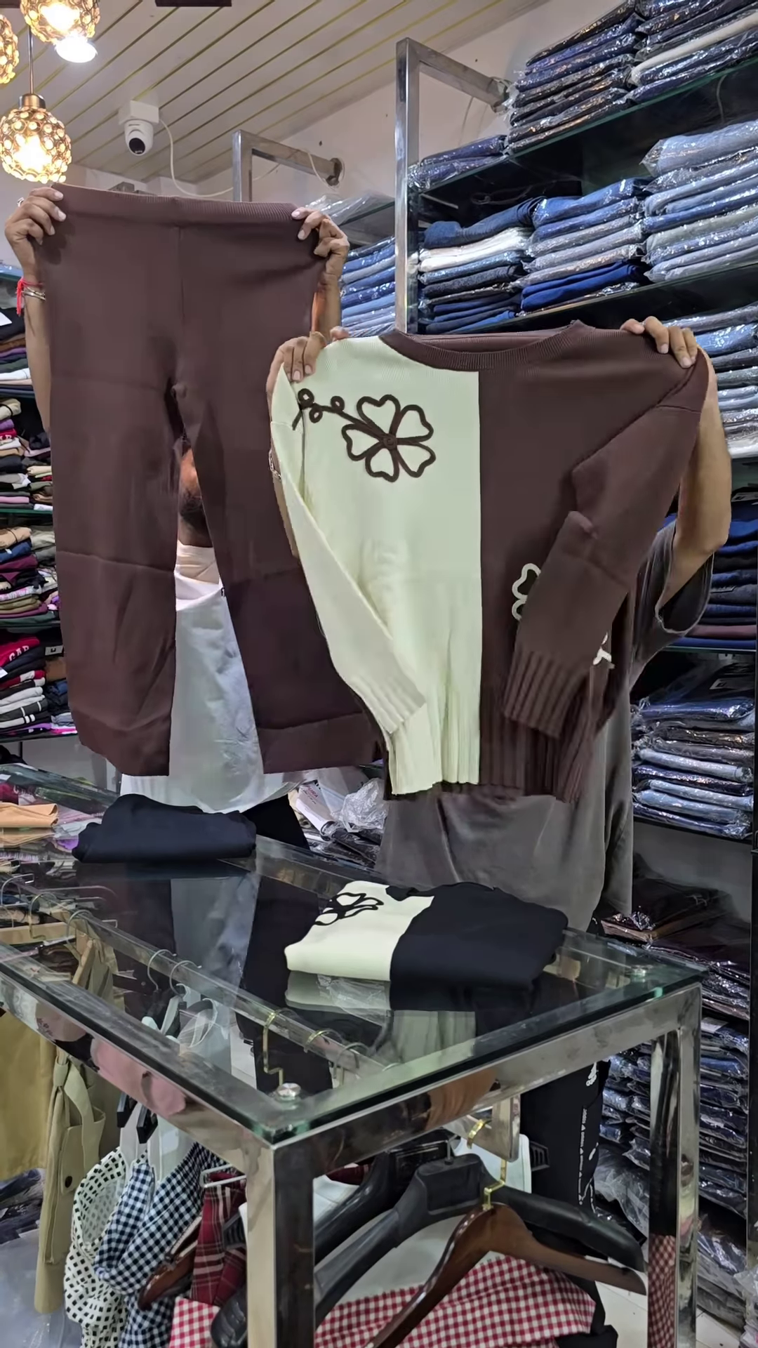 🍂 Cozy Chic Floral Co-Ord Set – Brown & Black Elegance 🌸✨ - Image 1