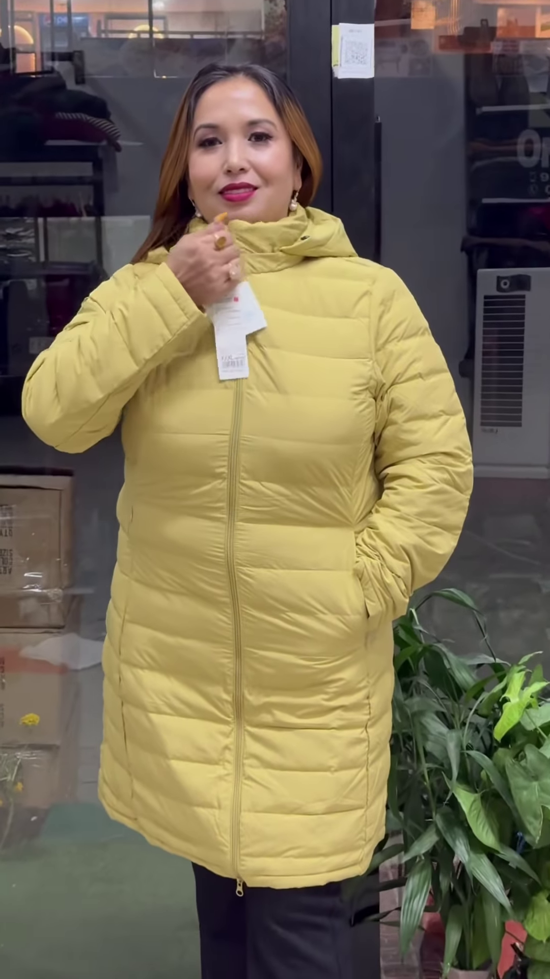 ❄️ Winter Luxe Puffer Coat – Gray, Red, Yellow & Black Edition 🖤❤️💛🌫️ - Image 2