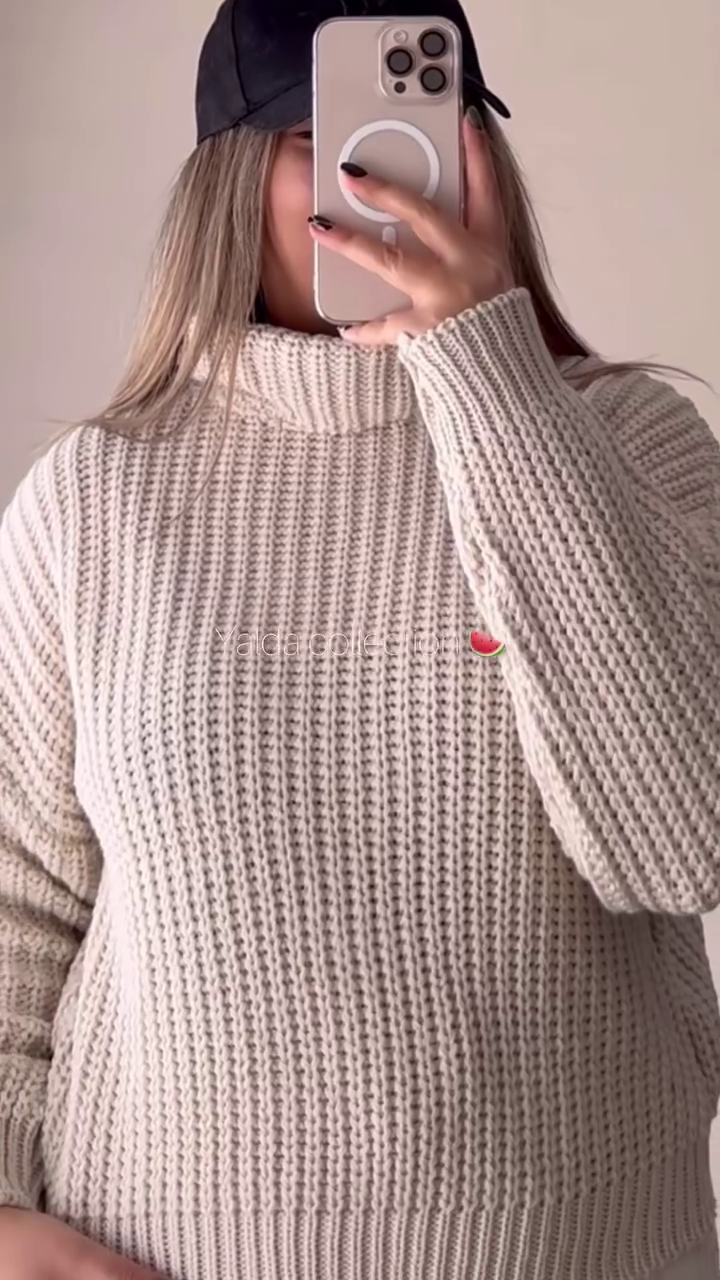 🧣 Cozy Knitted Elegance – Winter Scarf Collection ❄️✨ - Image 5