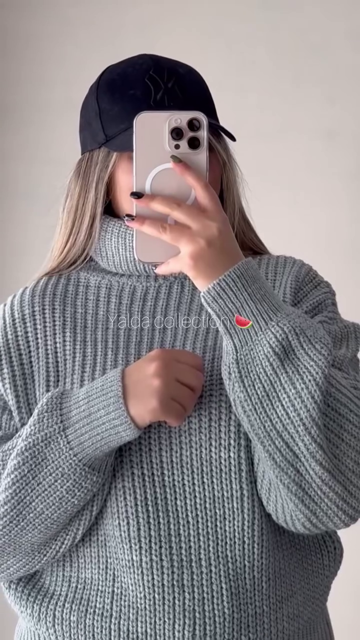 🧣 Cozy Knitted Elegance – Winter Scarf Collection ❄️✨ - Image 8