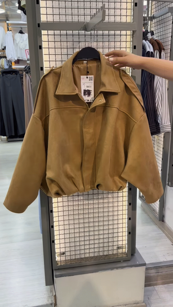 ๐งฅ Timeless Suede Charm โ Autumn & Winter Jacket ๐โ๏ธ