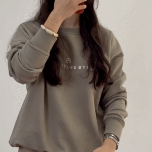 🎨 Cozy Vibes – Everyday Essential Sweatshirt Collection ✨👕 - Image 6